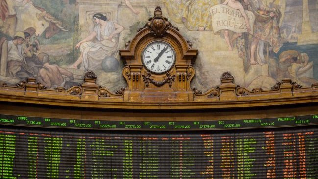 Bolsa de Santiago se situó en su nivel más bajo desde marzo de 2014