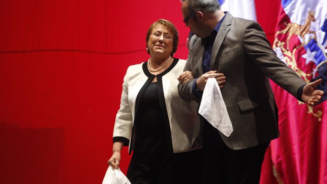 Encuesta: Caso Caval-Luksic, responsable de la desaprobación a Bachelet