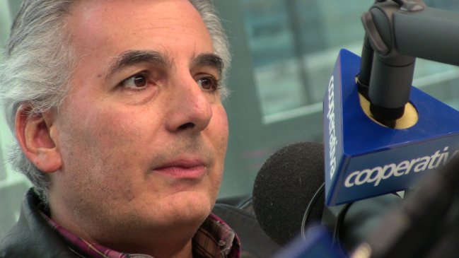 Álvaro Vargas Llosa: En Chile se debate sobre el tipo de sociedad que quieren ser