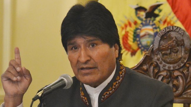 Evo Morales negó haber ordenado que le ataran los cordones de los zapatos