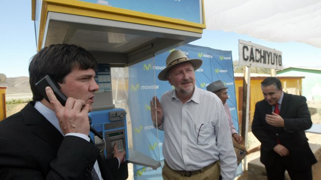 Ministro Gómez-Lobo lanzó señal experimental 4G en Cachiyuyo