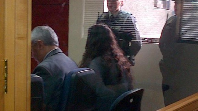 Madrastra acusada de asesinar a menor en Molina quedó en prisión preventiva