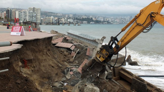 Región de Valparaíso: Avanzan trabajos para recuperar sectores costeros dañados por temporal
