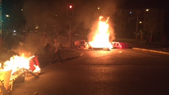 Cortes de tránsito y barricadas se registraron en la comuna de Maipú