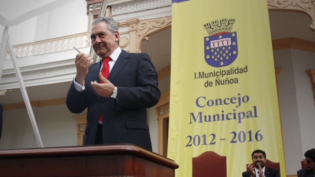 Andrés Zahri postulará para suceder a Pedro Sabat en alcaldía de Ñuñoa