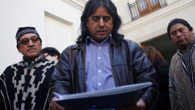 Dirigentes mapuche acusaron discriminación tras no lograr reunión con Burgos