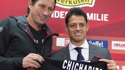"Chicharito" Hernández fue presentado por Bayer Leverkusen