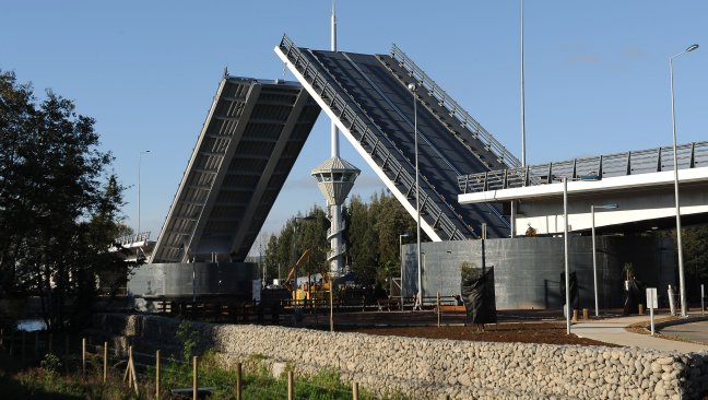 Fiscalía de Los Ríos transfirió investigación por irregularidades del puente Cau Cau