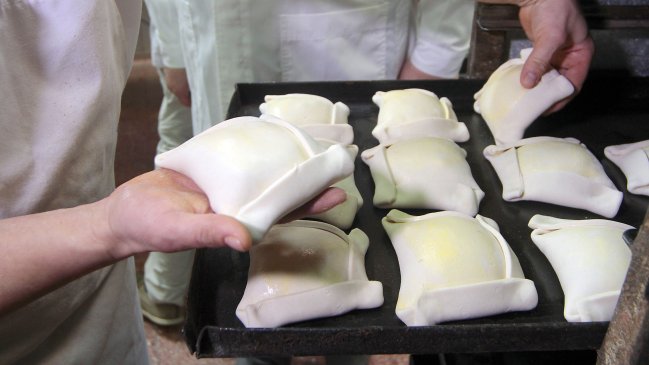Seremi fiscalizó producción de empanadas en la Región Metropolitana