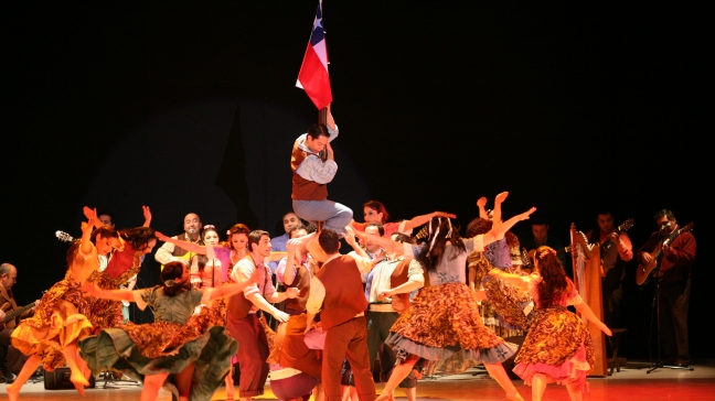 Bafona celebra Fiestas Patrias con homenaje a Margot Loyola