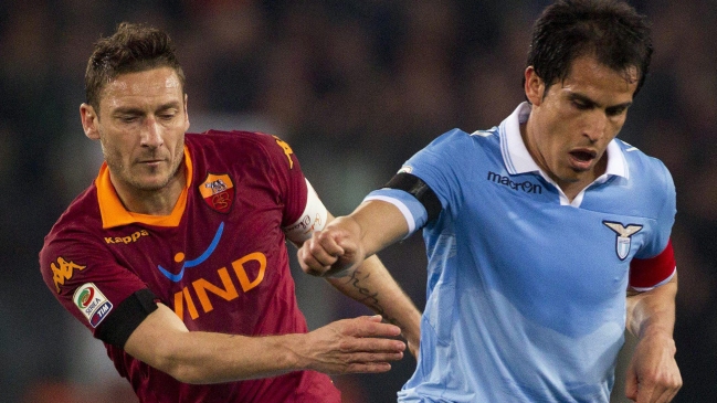 AS Roma subasta camisetas de Totti y otros dos jugadores para ayudar a refugiados