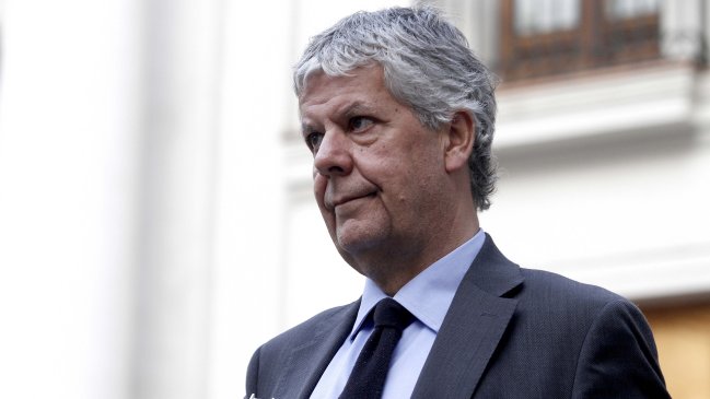 Diputado PS: Mea culpa de Eyzaguirre le hizo un daño al Gobierno