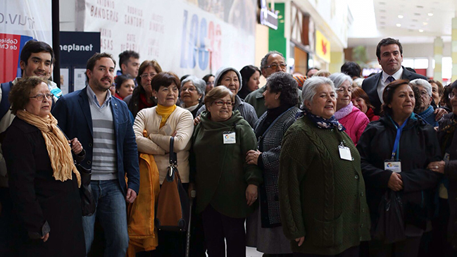 Entregarán 48 mil entradas gratuitas para que jóvenes vayan al cine con un adulto mayor