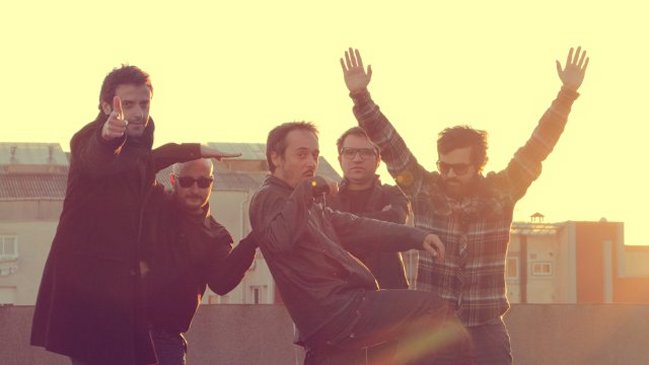 Love of Lesbian y Chile: Creíamos que era de justicia no esperar más