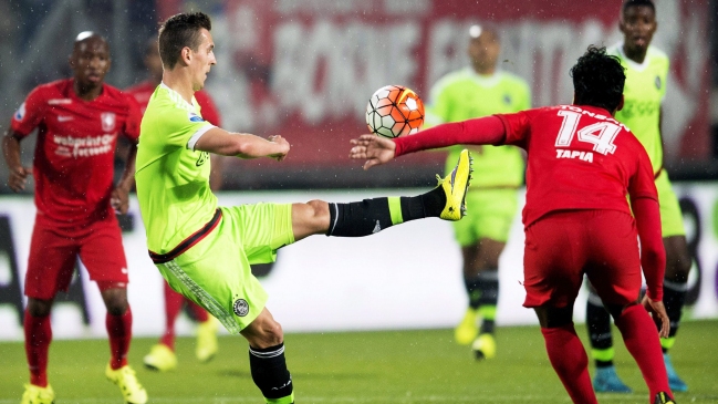 Felipe Gutiérrez anotó en empate de FC Twente ante Ajax