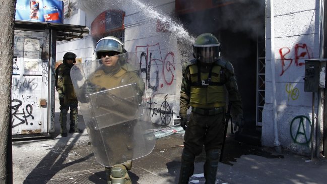 Carabineros cifró en 12 los detenidos tras marcha por víctimas de la dictadura