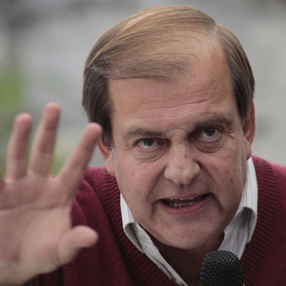 Francisco Vidal: Reforma constitucional debe postergarse a próximo Gobierno