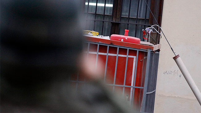 GOPE detonó un artefacto sospechoso en frontis del Centro de Justicia