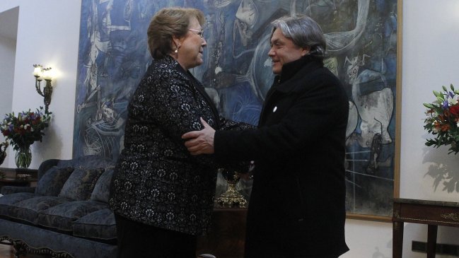 Gobierno retrasará para octubre decisión de proceso constituyente