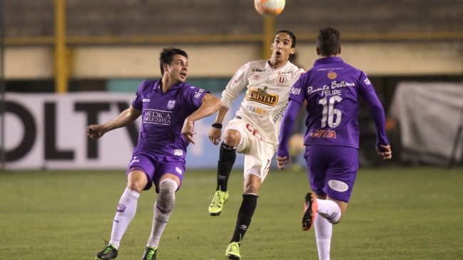 Defensor Sporting venció nuevamente a Universitario y pasó a octavos en la Sudamericana
