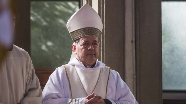 Movimiento laico de Osorno: Rechazo a obispo Barros trasciende a la Iglesia Católica