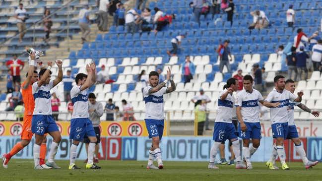 U. Católica viaja a Paraguay para enfrentar crucial duelo ante Libertad