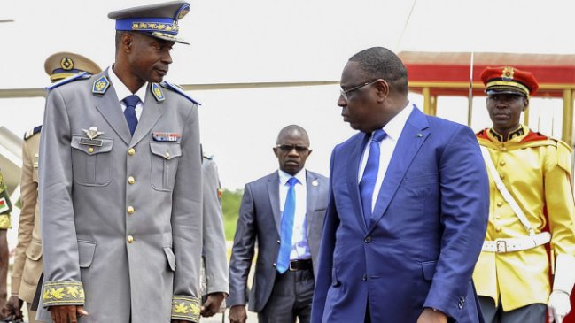 Disturbios en hotel donde se negocia el fin de la crisis de Burkina Faso tras golpe