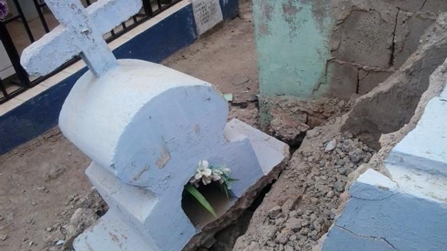 Monte Patria: Daños en cementerio obligarán a trasladar algunos restos