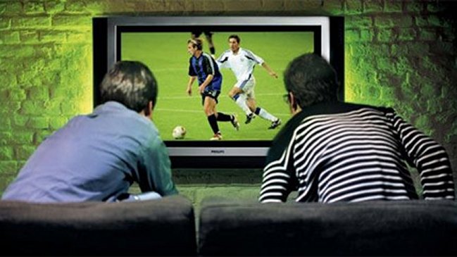 La cantidad de mujeres infieles aumenta durante el prime del fútbol