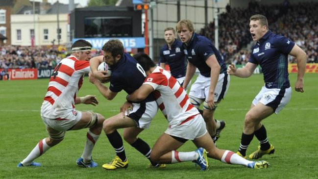 Escocia debutó en el Mundial con el pie derecho tras vencer a Japón