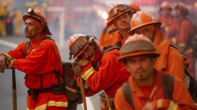 Los reos que combaten incendios en California