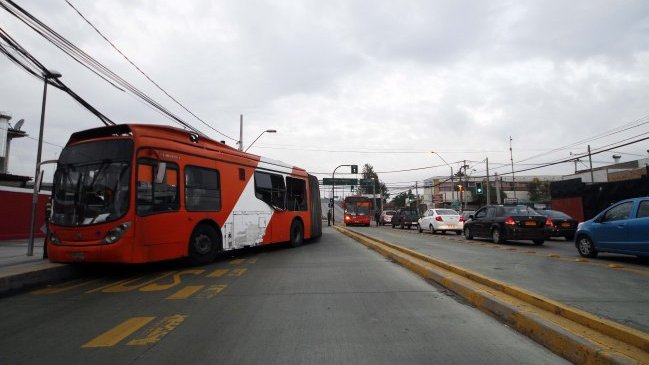 Un trabajador resultó herido en su cabeza en huelga de Express Santiago