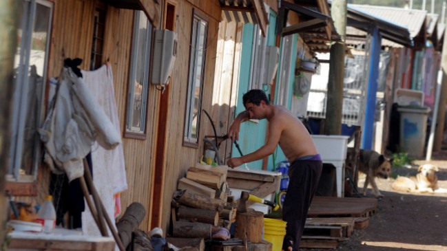 Fundación para la Superación de la Pobreza: Está repuntando la cantidad de campamentos que hay en Chile