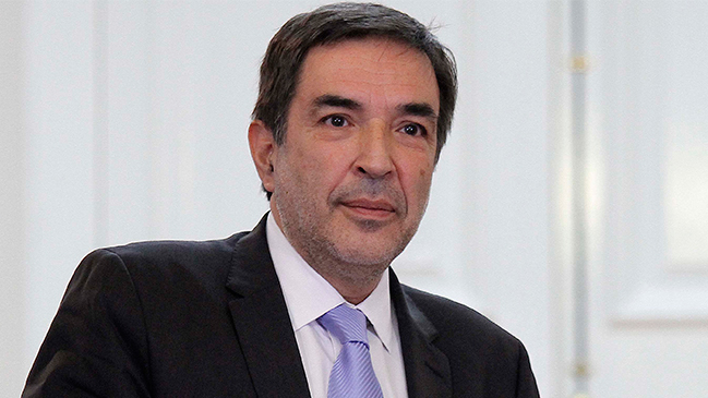 Servel responde a RD: Los parlamentarios pudieron cambiar una ley de la dictadura