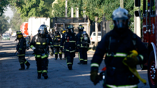 Falla en reactor químico causó derrame en laboratorio de Lampa