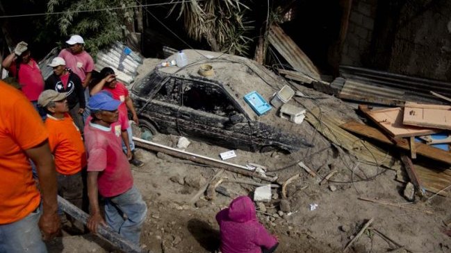 Tragedia en Guatemala: Derrumbe deja nueve muertos y más de 600 desaparecidos
