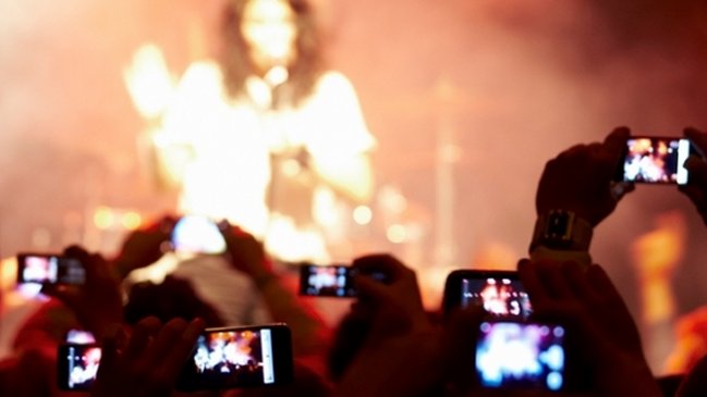 Premio nobel de medicina asegura que los teléfonos inteligentes hacen enfermar