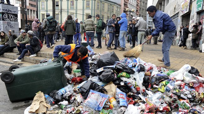 Carnaval de los Mil Tambores culminó con más de 400 toneladas de basura en Valparaíso