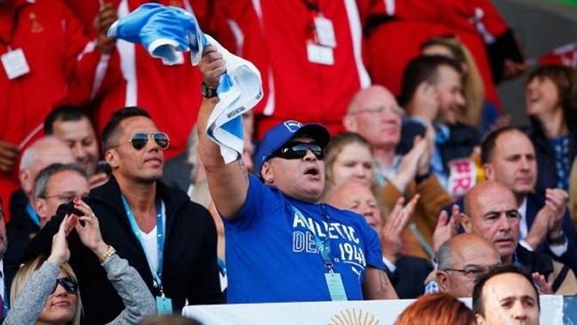 Diego Maradona asistió al partido de Argentina ante Tonga en el Mundial de Rugby