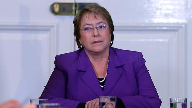Encuesta Adimark: Aprobación a la Presidenta Bachelet llegó a 25 por ciento