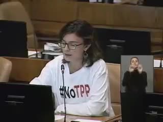   Camila Vallejo realizó dura crítica al TPP 