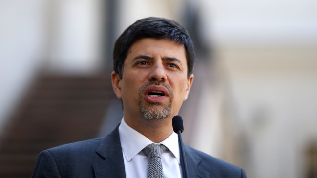 Gobierno: Enrique Rajevic cumple de sobra con los requisitos para ser contralor