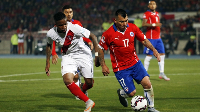 Gareca cree que si Farfán se pierde partido con Colombia, enfrentará a Chile