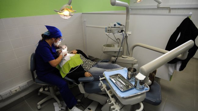 Las razones del paro de los dentistas de hospitales públicos