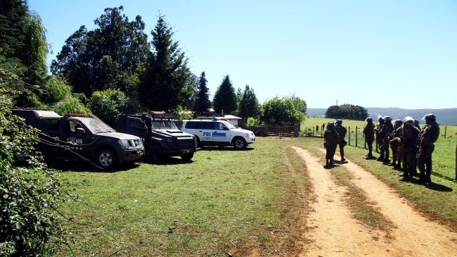 Carabineros detuvo a 11 personas por robo de madera en Cañete