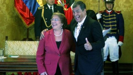  El distendido encuentro entre Michelle Bachelet y Rafael Correa 