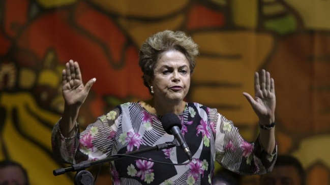 Gobierno de Rousseff cometió y comete 