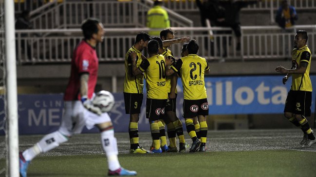 San Luis demolió a Palestino y logró su primera victoria en el Apertura