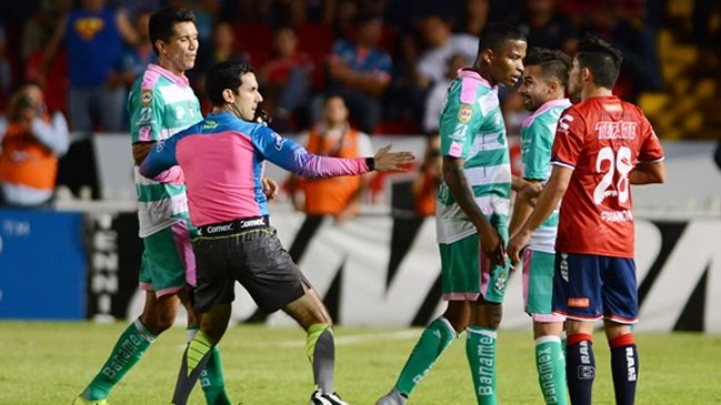 Bryan Rabello fue titular en victoria de Santos Laguna sobre Veracruz en México