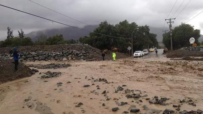 Región de Coquimbo: Activación de quebradas genera corte de rutas